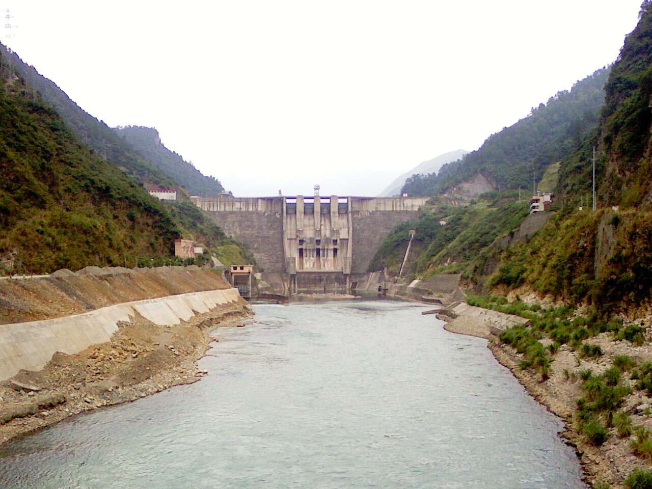 湖南江垭水电站加固工程